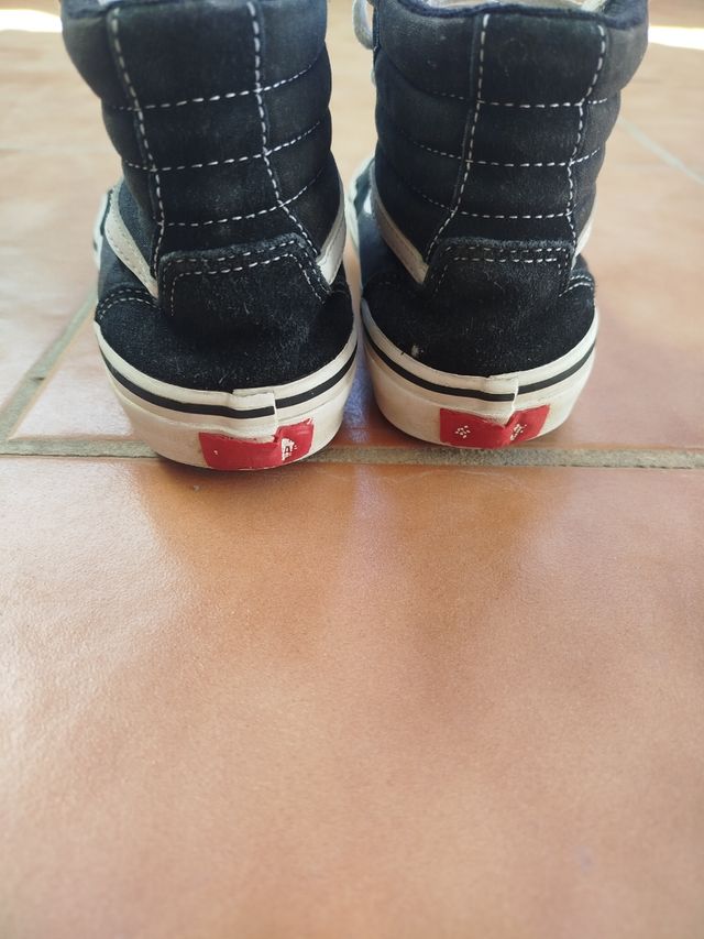 Bota Vans black boy tamanho 32