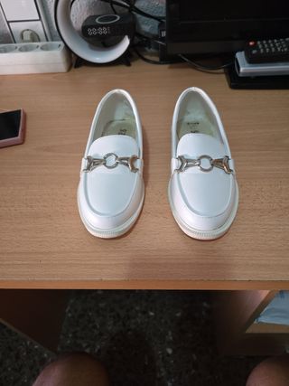 Mocasines blancos niño talla 26