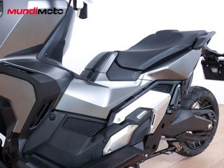 HONDA X-ADV 