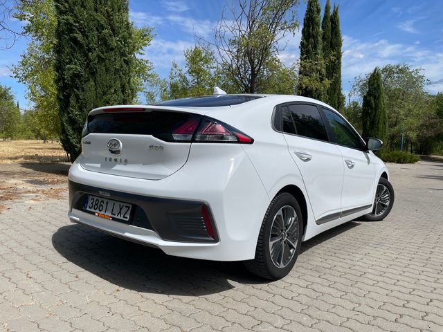 Hyundai IONIQ 1.6 GDI PHEV Tecno DCT