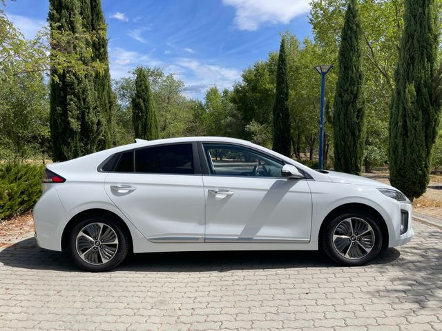 Hyundai IONIQ 1.6 GDI PHEV Tecno DCT