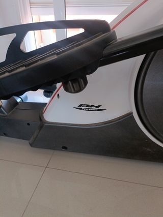 Elíptica BH Fitness