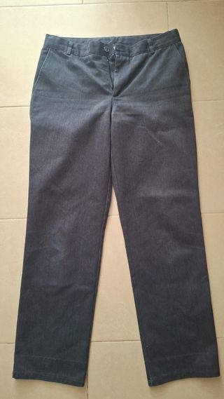 Pantalones escolares grises