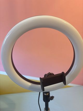 Aro Luz LED con trípode y mando a distancia.
