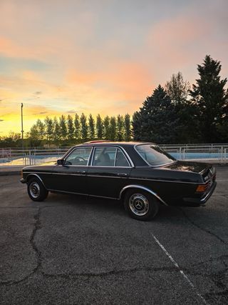 Coche Mercedes-Benz 300D 1990