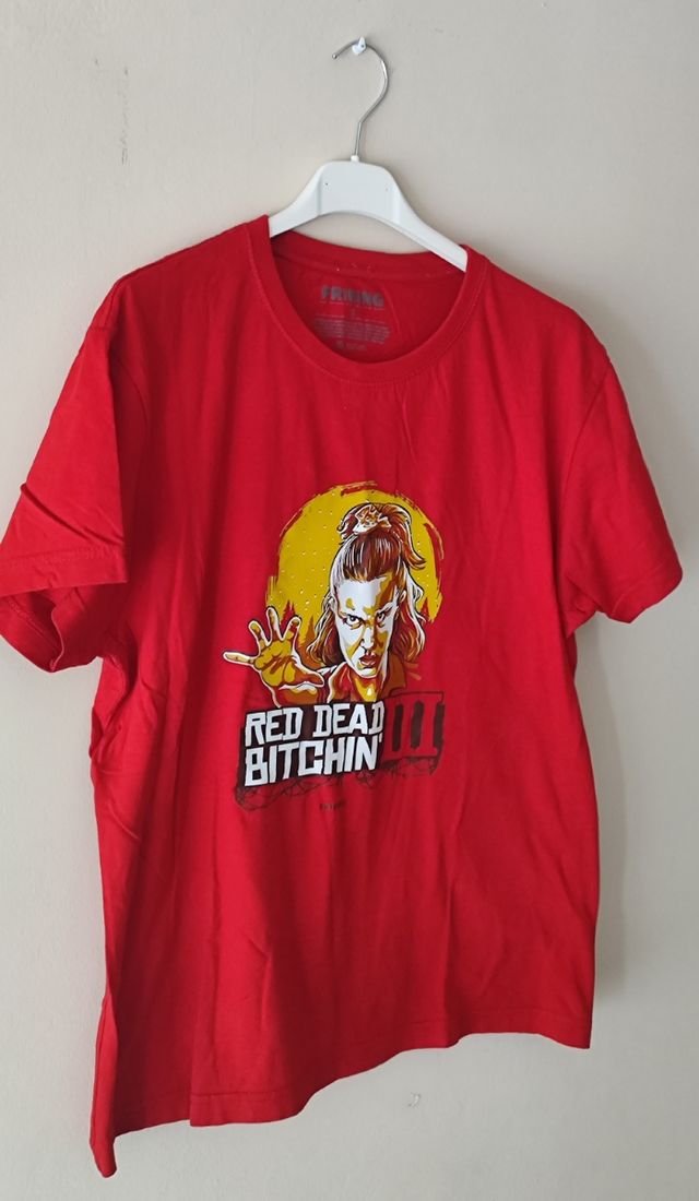 Camiseta Stranger Things roja