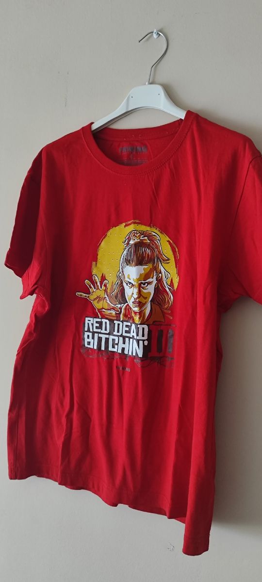 Camiseta Stranger Things roja