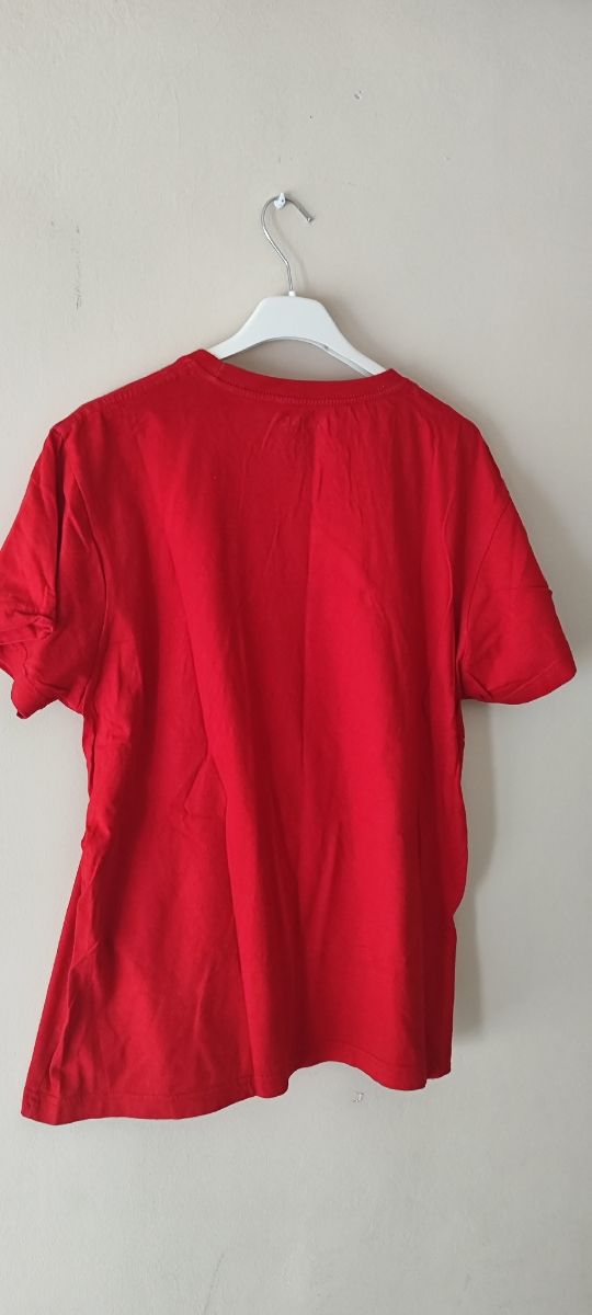 Camiseta Stranger Things roja