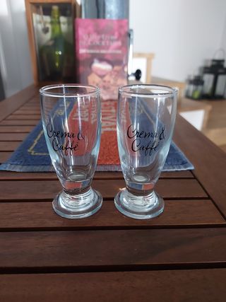 2 Copos Crema & Caffé