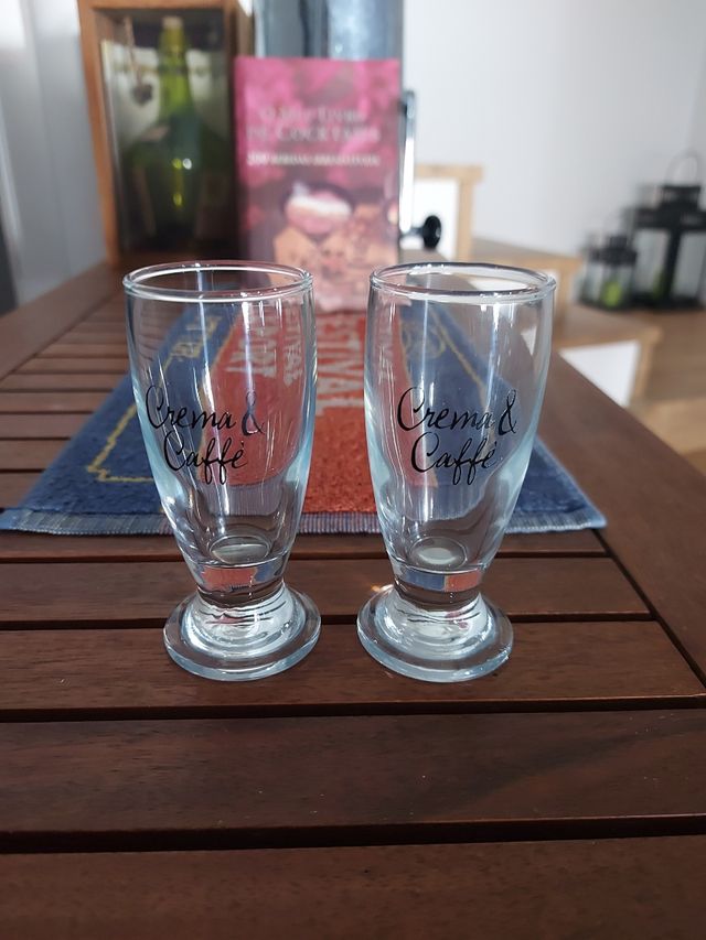 2 Copos Crema & Caffé