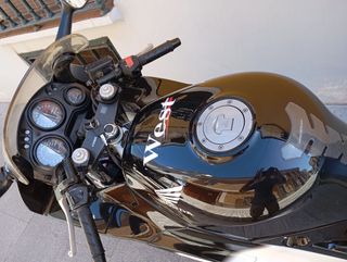 Honda CBR 600 F2 West y chaqueta