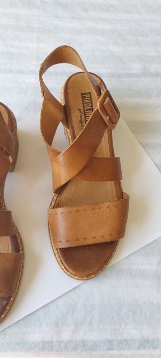 Sandalias Pikolinos Marrón