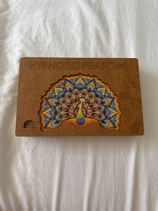 Puzzle Hypnotic Peafowl
