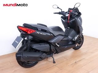 YAMAHA X-MAX 400 MOMODESIGN