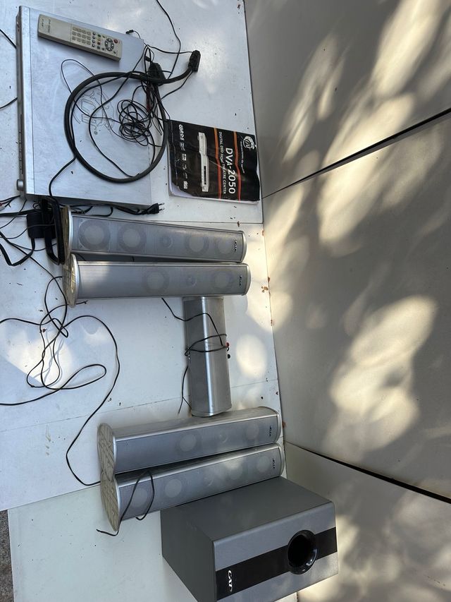 Home Cinema CAV DVA-2050