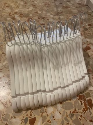 20 Perchas blancas niños - Madera