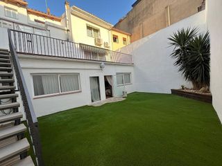 Casa adosada en venta en Sentmenat