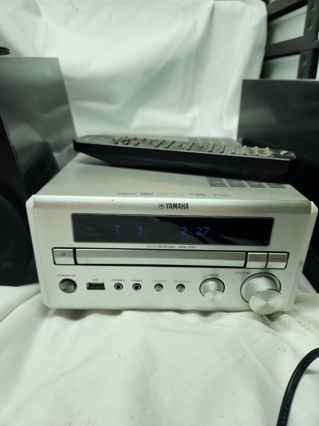 Microsistema Yamaha DRX-730, DVD, CD, RADIO ECC.