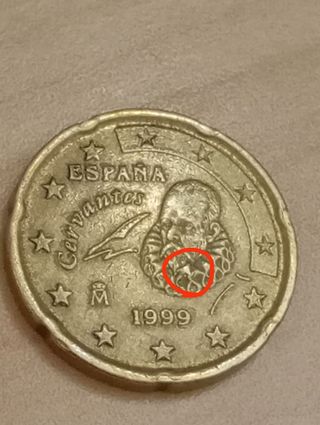 Moneda 20 céntimos España 1999 con EXCESO DE METAL