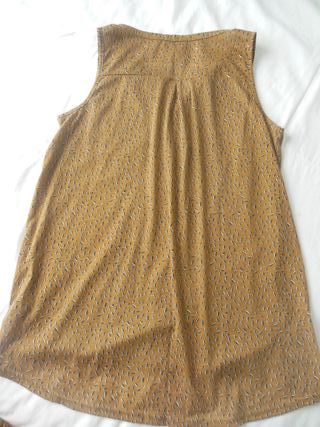Camiseta Kiabi marrón - Talla L