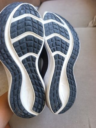 Zapatillas Nike talla 42 - Verde Oliva