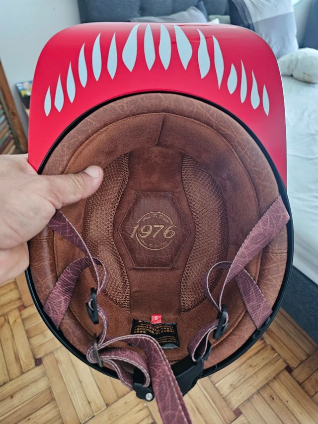 Casco patineta 1976 alta gama