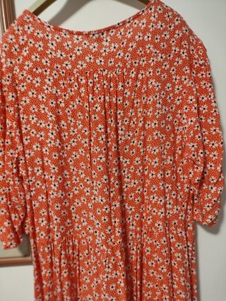 Vestido rojo estampado flores