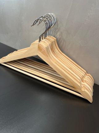 100 Perchas madera IKEA