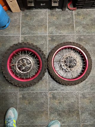 Ruedas Pitbike 12" usadas