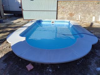 Piscinas de poliéster