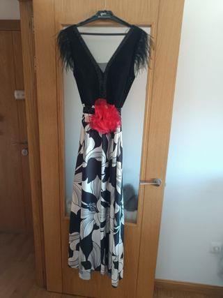 Vestido Fiesta ByN plumas con bolso SOLO ENVÍO 
