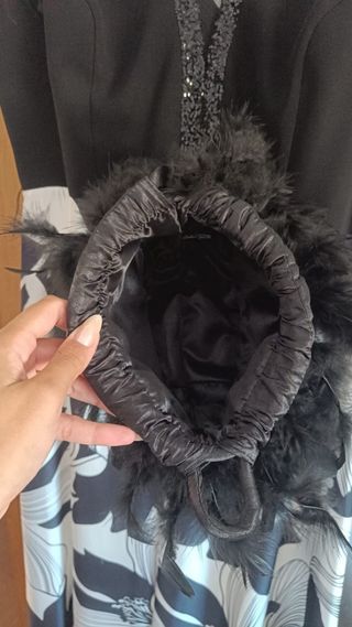 Vestido Fiesta ByN plumas con bolso SOLO ENVÍO 