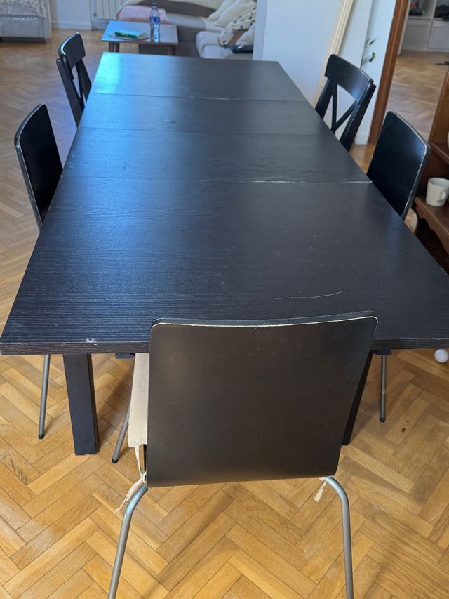 Mesa extensible negra + 5 sillas