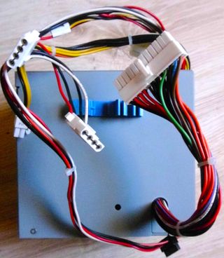 Fuente alimentación Dell CX305P-00