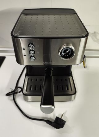 Cafetera express Cecotec