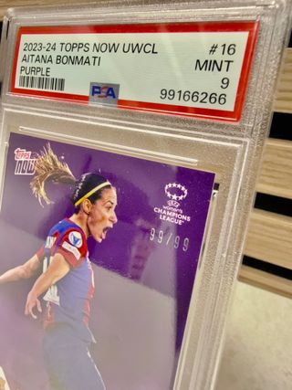 Cromo numerado UWCL Aitana en PSA 9