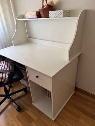 Escritorio infantil blanco - Estantería y cajón