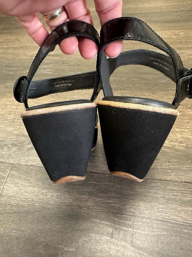 Sandalias de piel cuña CAMPER negras