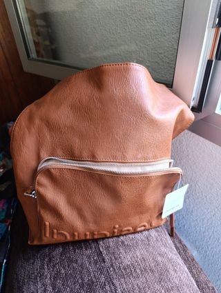 Bolso Desigual marrón-blanco