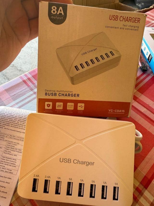 Cargador USB de 40W Multi-Puerto de 8 Puertos