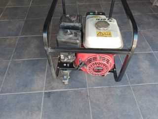 Generador Honda GX160 - Eléctrico muy poco uso