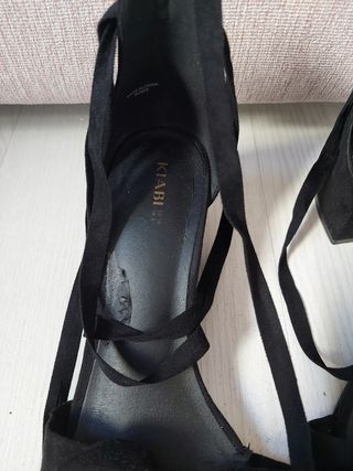 Tacones Kiabi negros -talla 39