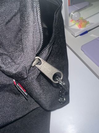 Mochila Eastpak negra