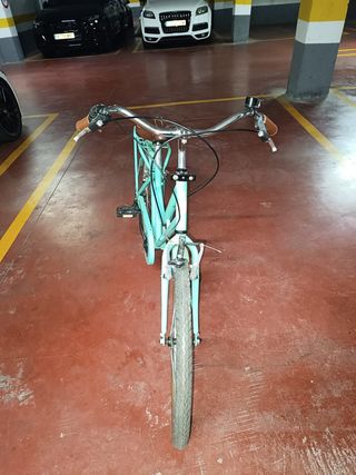 Bicicleta niña vintage verde