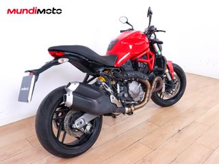 DUCATI MONSTER 821