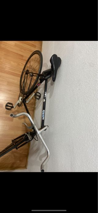 Bicicleta clásica negra