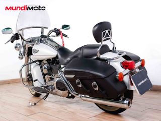 HARLEY DAVIDSON ROAD KING CLASSIC 1450