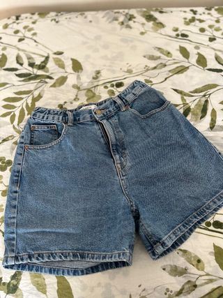 Shorts Pull&Bear - Vaqueros Cortos