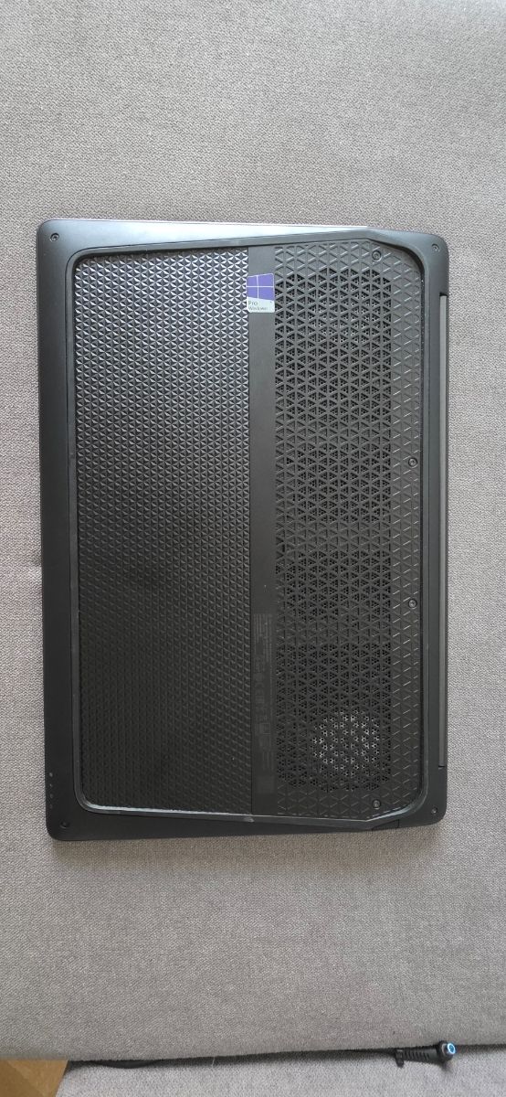 HP Zbook Studio G3 - Portátil Gris