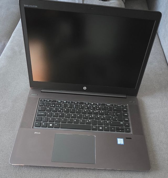 HP Zbook Studio G3 - Portátil Gris